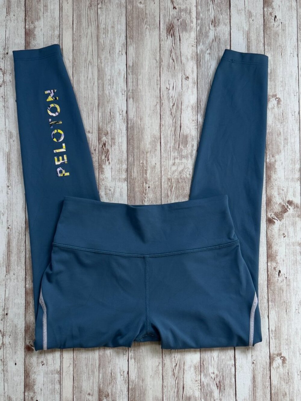 Peloton Move Mission Seam Leggings High Rise sz Small Teal Logo Stash Pocket 23"